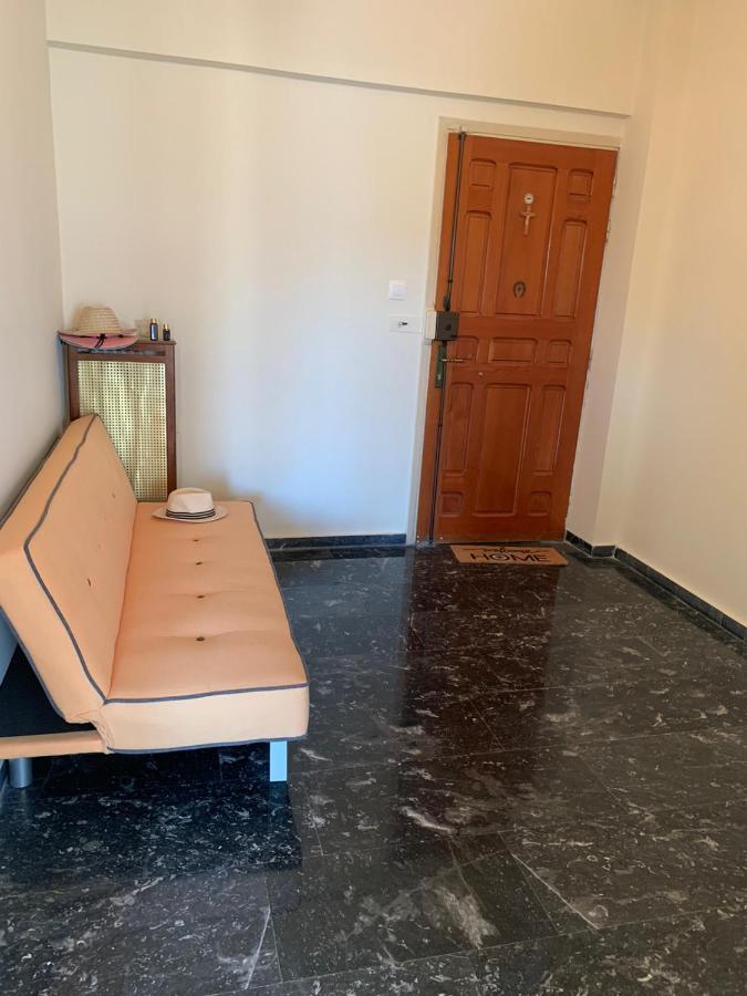 Appartment Near Center Corinth Екстер'єр фото